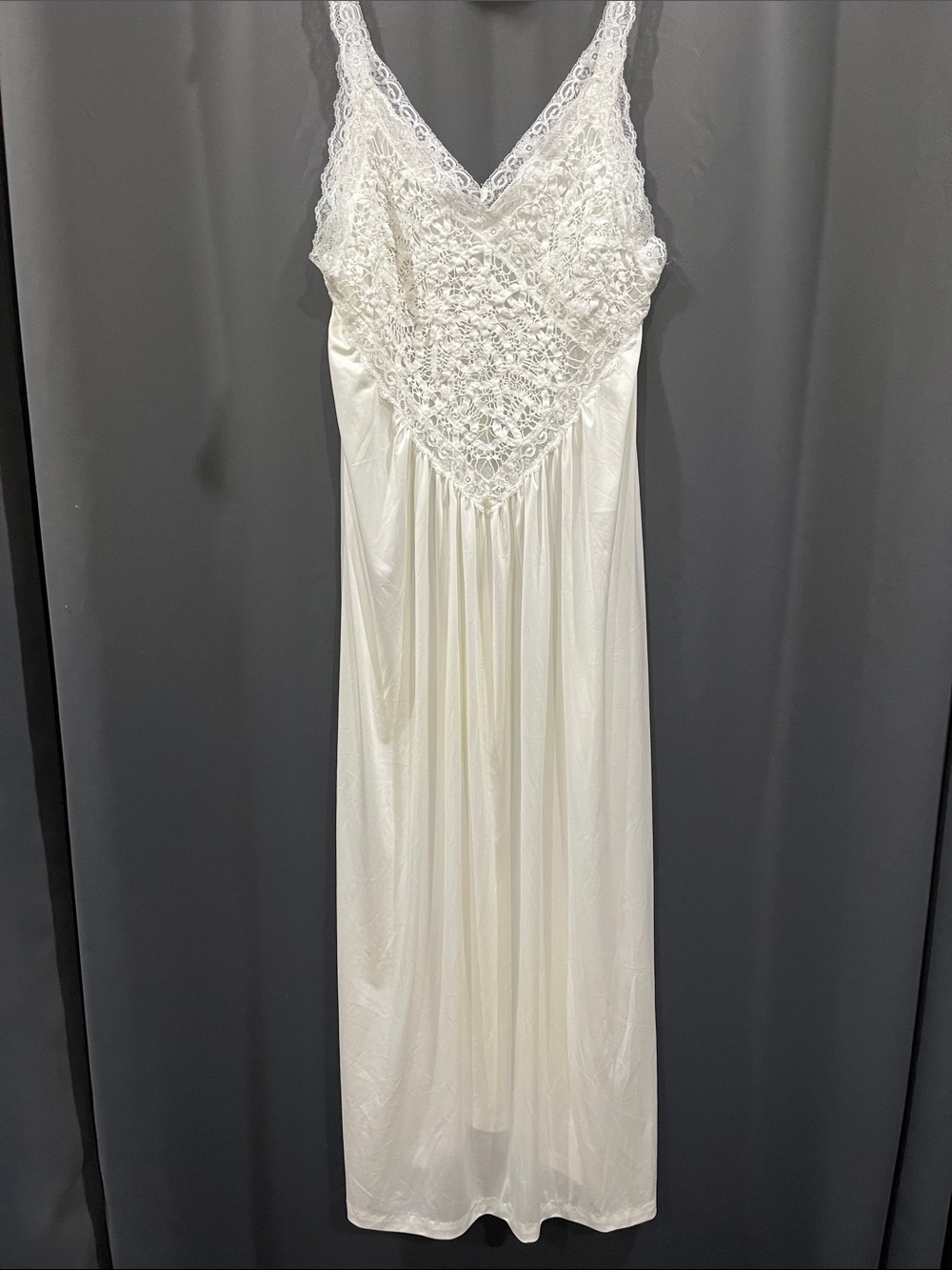 Vintage Bert Yelin for Iris Women nightgown